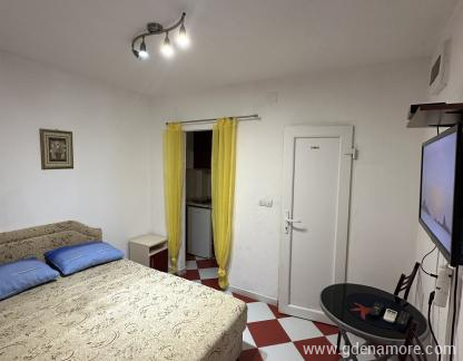 Apartmani Ivanovic, , Privatunterkunft im Ort Sutomore, Montenegro - IMG_0962
